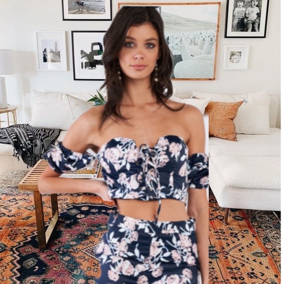 NEW valentines Two piece bustier set pants and top - Picture 3 of 5